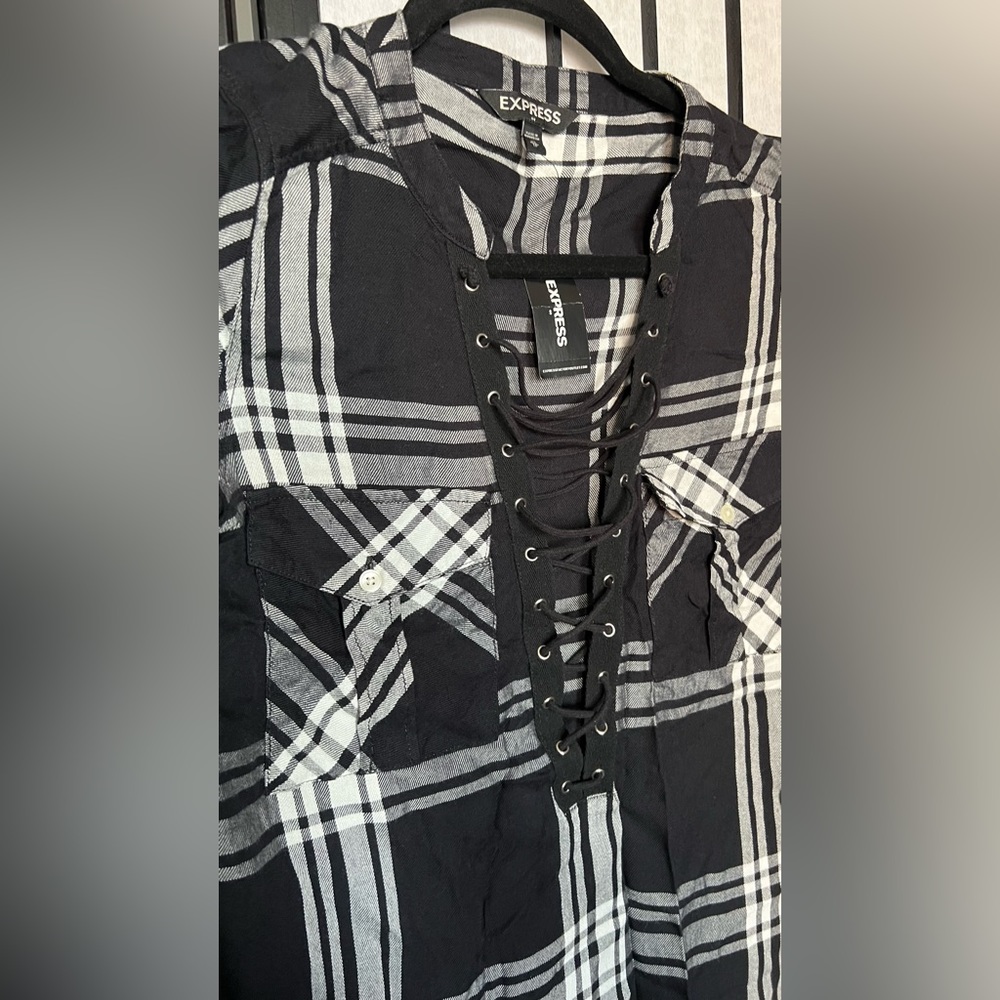 Express Cross Drawstring Plaid Top - Picture 3 of 7